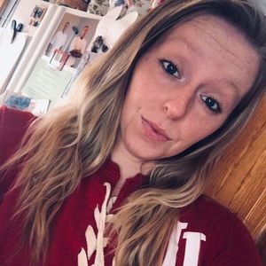 Meet your Posher, Briana